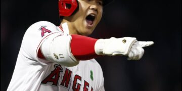 오타니, 프로 데뷔 9년 만에 첫 그랜드슬램 ‘쾅’