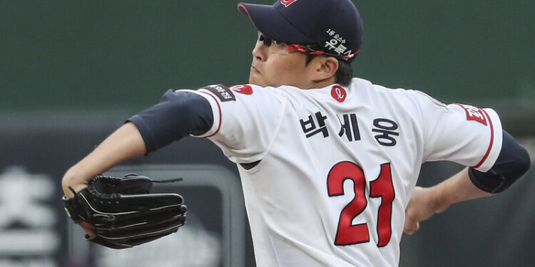 공 9개로 삼진 3개…롯데 박세웅, 역대 8번째 ‘무결점 이닝’