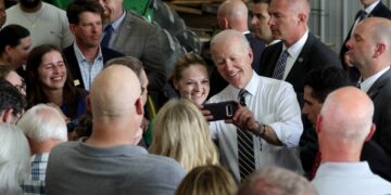 미 상원 ‘임신중지권 보장’ 법안 또 부결…바이든 “의석 늘려달라”