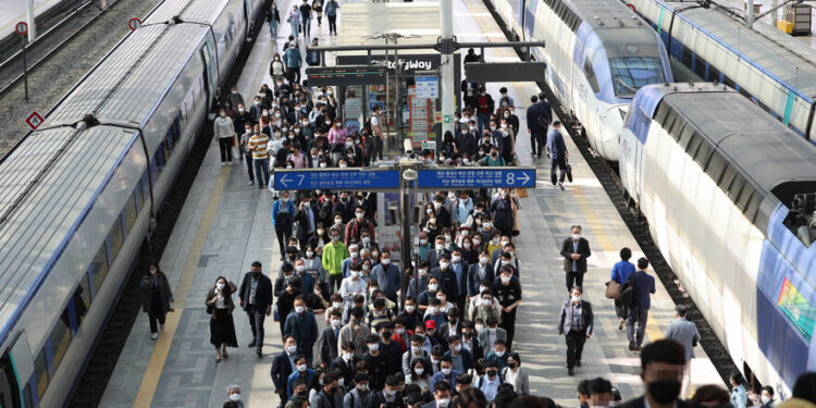 코로나19 확진자, 확진일로부터 3개월 뒤에 3·4차 접종하세요