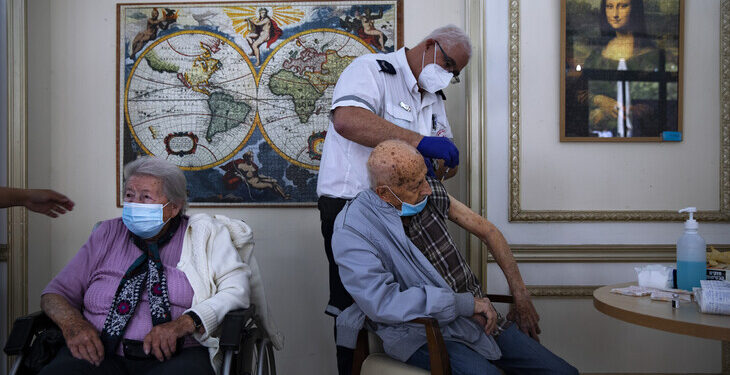 코로나19 장기 후유증, 고령층 더 심각…“4명 중 1명 고생”