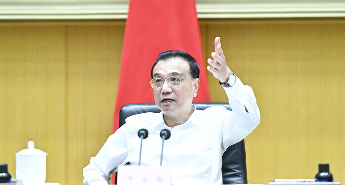 “쉽지 않다” 발언 일주일 만에…리커창 “2020년보다 어렵다”