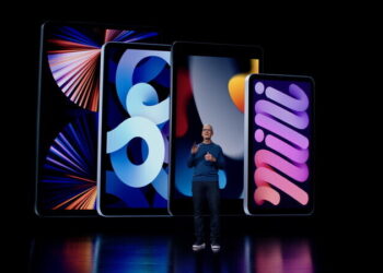 ‘상하이 봉쇄’에 애플도 속수무책…아이폰 14 가을 출시 ‘불투명’