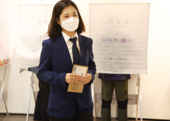 박지현 “정중히 사과”하며 ‘5대 쇄신’ 제안…윤호중 “긍정적”