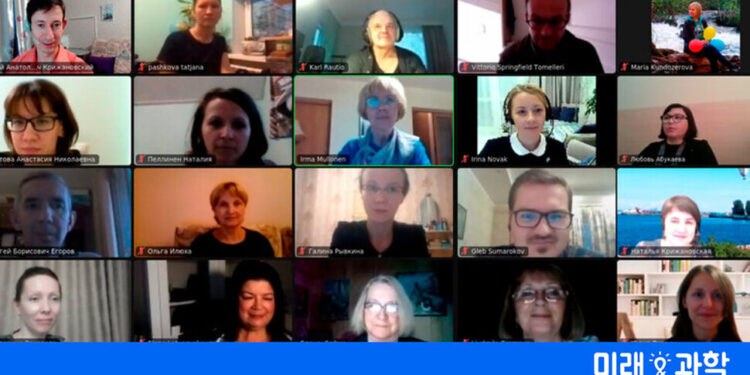 회사사람 보는 시간 2배라니…화상회의가 창의성 막은 이유