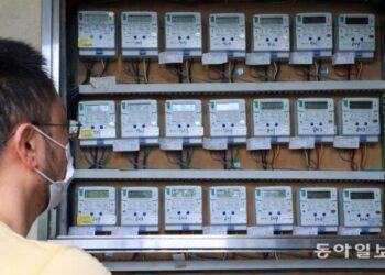 결국 전기료 인상… 脫정치 전문가 조직에 요금 결정 맡겨야