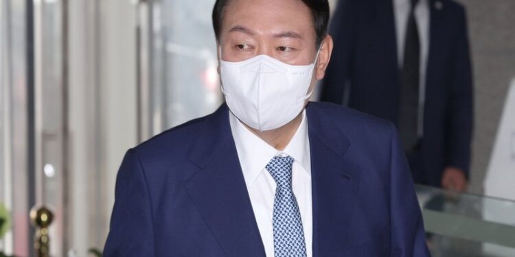 대통령실 “강릉 선관위원 부친, 결격사유 안돼…부당한 정치공세”