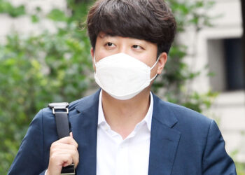 [정치][이앤피] [단독] 김소연 “이준석 성상납 참고인조사 정보공개청구, 윤리위 제출할 것”