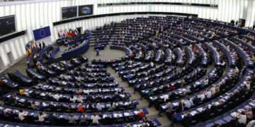 미국, 보고 있나…유럽의회 “임신중지는 기본권” 결의안 채택