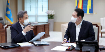 윤 대통령 “경제 외교가 중요, 어디든 찾아갈 것” – 한겨레