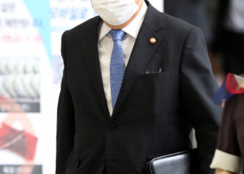 박진, 코로나 행동계획 회의 참석…국제공조 의지 강조 :: 공감언론 뉴시스통신사 ::