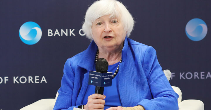 옐런 재무 “美 경제 둔화하고 있지만 경기침체 아냐”