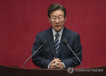 이재명 17일 민주당 대표 출마 선언…정치개혁·통합 메시지