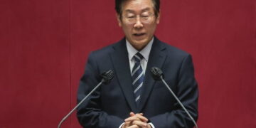 이재명 17일 민주당 대표 출마 선언…정치개혁·통합 메시지