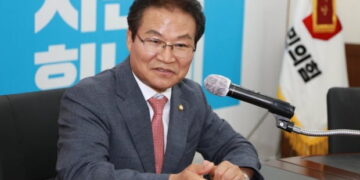 김용판 노골적으로 드러나면 정치 아냐…권성동 대표의 실수
