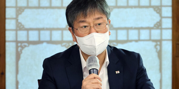 김대기 “정치 상황으로 민생 지연 안돼…혼신의 노력”