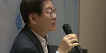 [정치]이재명 “민주당, 당원 뜻과 달라 비민주적…리더십 부재”