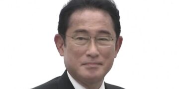 기시다, '中 미사일 日 EEZ 낙하' 비난 – YTN