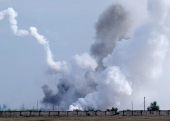 크림반도 러시아 군 시설, 또 의문의 폭발…러 “사보타주 공작”