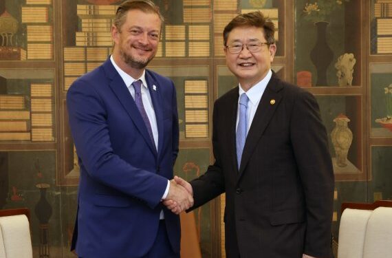 박보균 문체부 장관, IPC와 협력 약속 “장애인 스포츠정책 적극 추진”