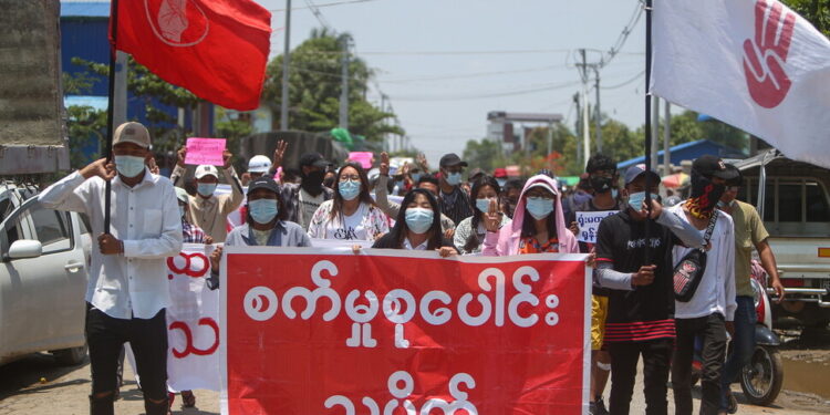 “노동자단체냐, 정치단체냐”…노조는 ‘정치’하면 안 되나