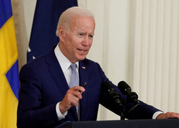 “바이든, 수백만명 학자금 대출 1만달러 탕감 발표 계획”