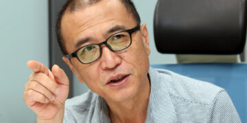 “불평등에 맞서지 않았던 정의당 욕심쟁이 당으로 전락, 버림받았다” – 한겨레