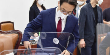 조해진, ‘이준석 손 들어준’ 가처분에 연일 맹공…”전형적인 정치재판” :: 공감언론 뉴시스통신사 ::