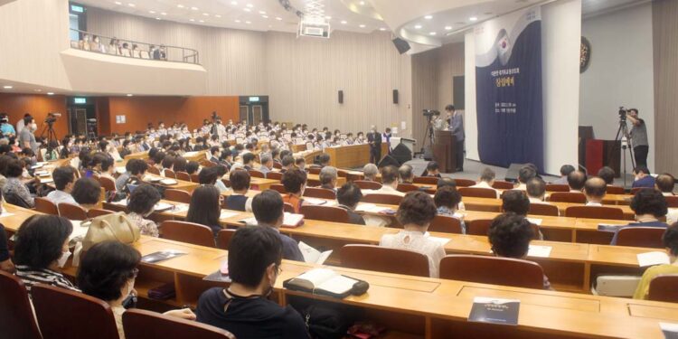 “각종 사회 갈등, 한국교회가 ‘복음’으로 해소하고 극복” : 교계교단 : 종교신문 1위 크리스천투데이