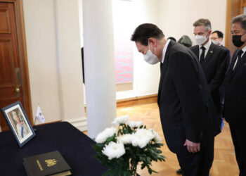 “윤 대통령 엘리자베스 장례식 참석을”···바이든·마크롱·나루히토 등 현장 조문 – 아시아엔 THE AsiaN