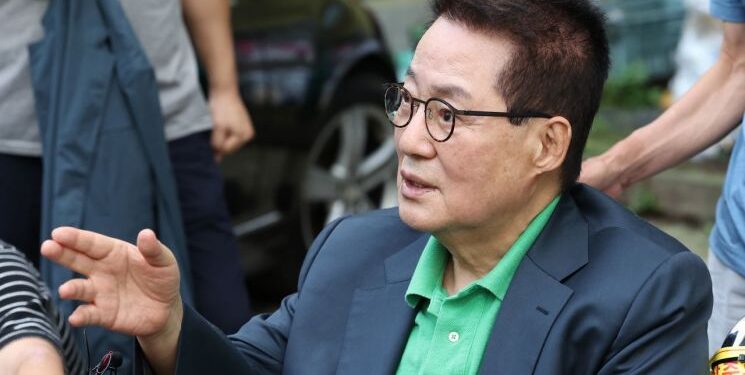 박지원 “죄송하다 한 마디면 끝나는데… 尹, 정치 못해”