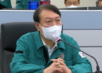 [정치]尹, 용산 벙커서 “선조치 후보고” 강조…위기경보 ‘심각’ 발령