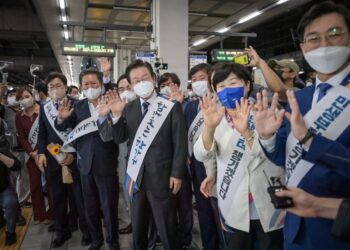민주, 이재명 기소에 격앙···”저열한 정치 기소”, “치졸한 짐승 같은 정권”