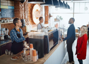 “귀리 우유 넣은 오트라떼 주세요”…호주에 부는 변화의 바람