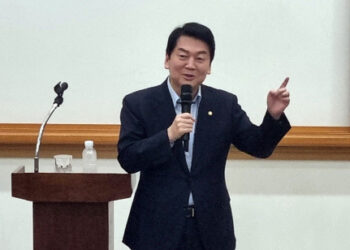 [속보]`정치 10년` 안철수 “정치 변화, 내가 `주도`하겠다…尹정부서 정권재창출”