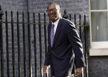 트러스 영국 정부, ‘감세’에 초점 맞춘 새 예산안 발표