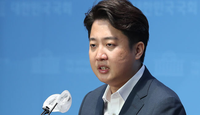 [집중 분석] ‘박근혜 키즈’에서 ‘가처분 호소인’까지, 이준석의 ‘좌충우돌 정치 인생 10년’ : 월간조선