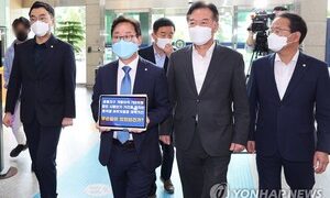 野 정치탄압대책위, 尹 대통령 처가 ‘양평 공흥 특혜의혹’ 수사 촉구… 경기남부청 항의방문