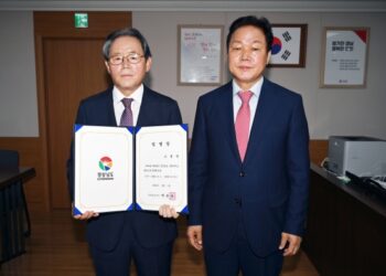 경남도사회서비스원장에 조철현 씨 – 경남도민일보