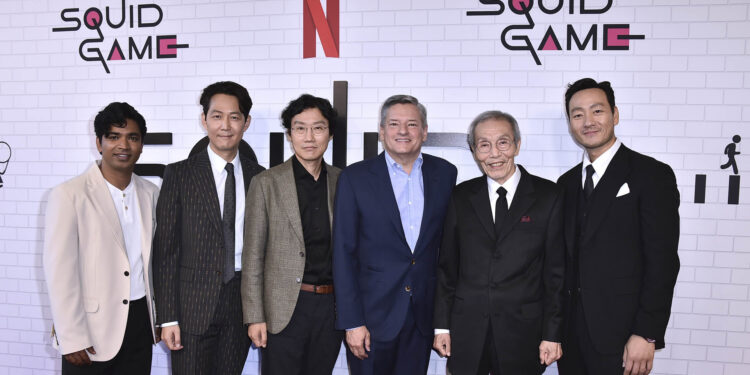 ‘오징어 게임’ 내일 에미상 도전…한국 드라마 최초 기록 쓸까