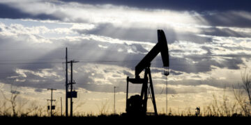 국제유가, 경기둔화 우려 등에 혼조 마감…WTI 0.01＄↑ 브렌트 3%↓ :: 공감언론 뉴시스통신사 ::