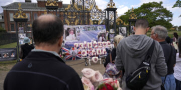 영국 8월 종합 PMI 개정치 49.6…1년반 만에 ‘경기축소’ 전환 :: 공감언론 뉴시스통신사 ::