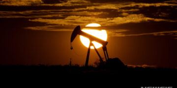 OPEC+, 국제유가 하락에 10월부터 원유공급 하루 10만배럴 감축(종합) :: 공감언론 뉴시스통신사 ::