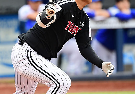 문보경 `만루찬스 살린 2타점 적시타` [MK포토]