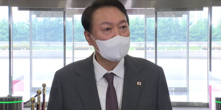 [정치]尹 “北 방사포 발사, 9·19 군사합의 위반…유감”