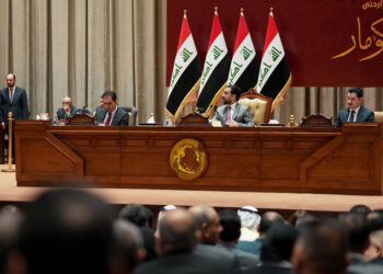 1년간 국정 공백 겪은 이라크에 새 대통령과 새 총리 나와