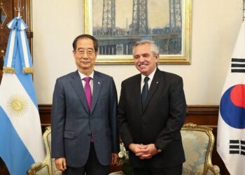 한 총리, “한·아르헨 기업인들, 광물·식량 등 경제협력 지속 확대 나서길”