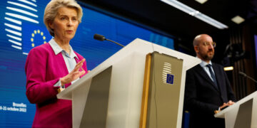 10시간 넘게 논의했으나…EU, 가스 가격 상한제 합의 실패