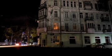 공습에 전기·지하철 끊기고 회사도 문닫아…일상 멈춘 키이우