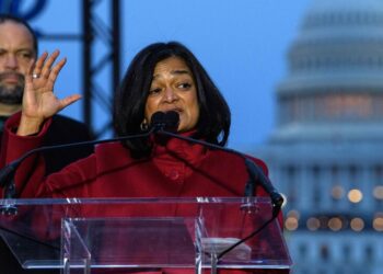 미 민주당 진보파 ‘러시아와 협상’ 촉구 서한 하루 만에 철회 소동